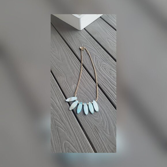 Frosted Aqua Petals Pendant Necklace 🌴 - Picture 9 of 9